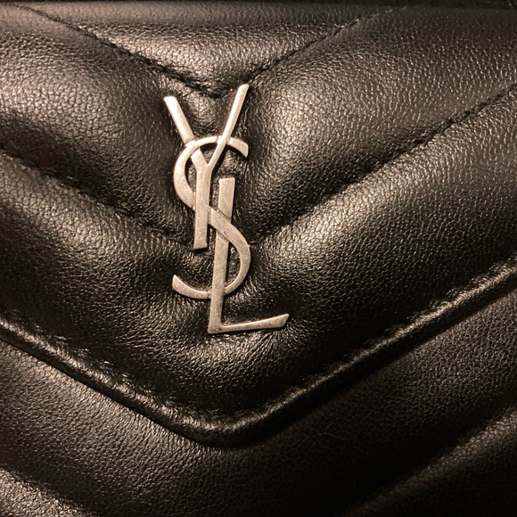 Authentic 💯 YSL Yves Saint Laurent Wallet Black Lambskin Lou Lou Puffy Wallet - Picture 3 of 9
